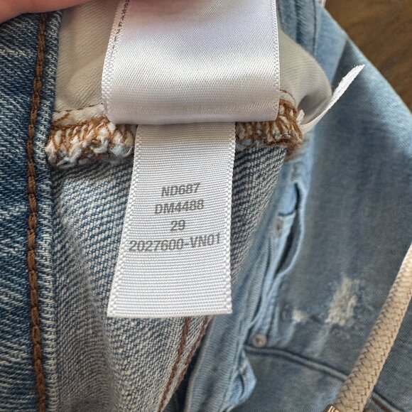 Madewell High-Rise Denim Shorts in Astell Wash - Picture 6 of 7